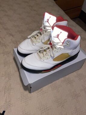 Jordan 5 Fire Reds Basketball Sneakers